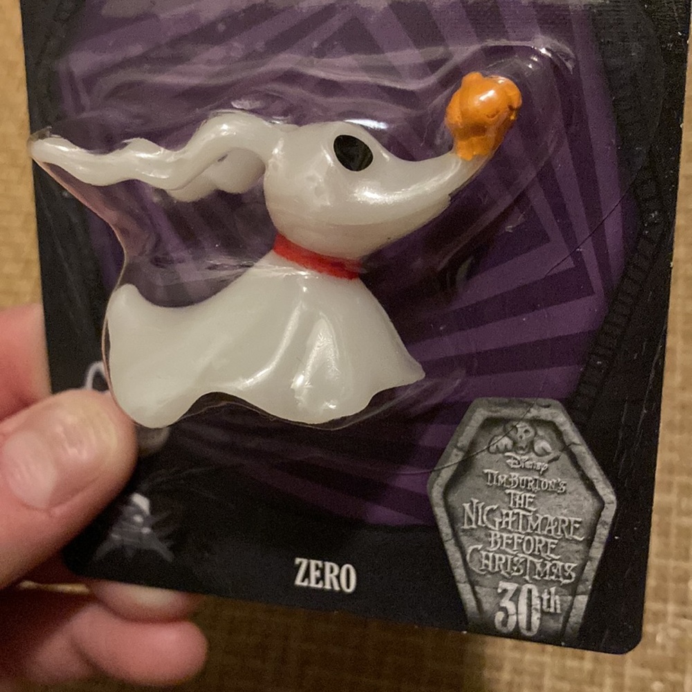 Tim Burton’s The Nightmare Before Christmas Mini Figures Collectibles Gift Set - Picture 6 of 7